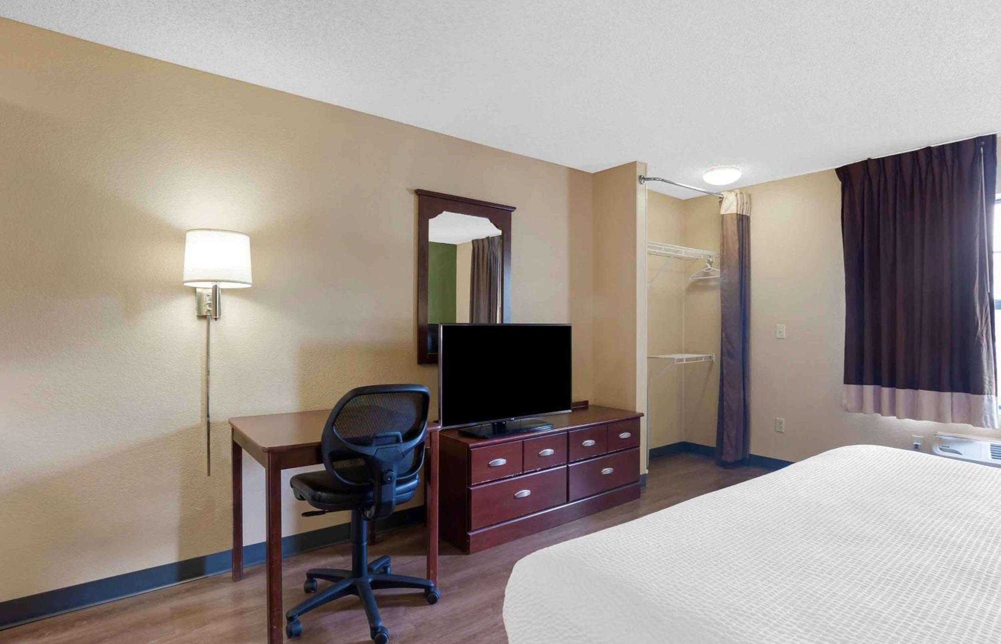 Extended Stay America Suites - Kansas City - Overland Park - Metcalf Ave Экстерьер фото